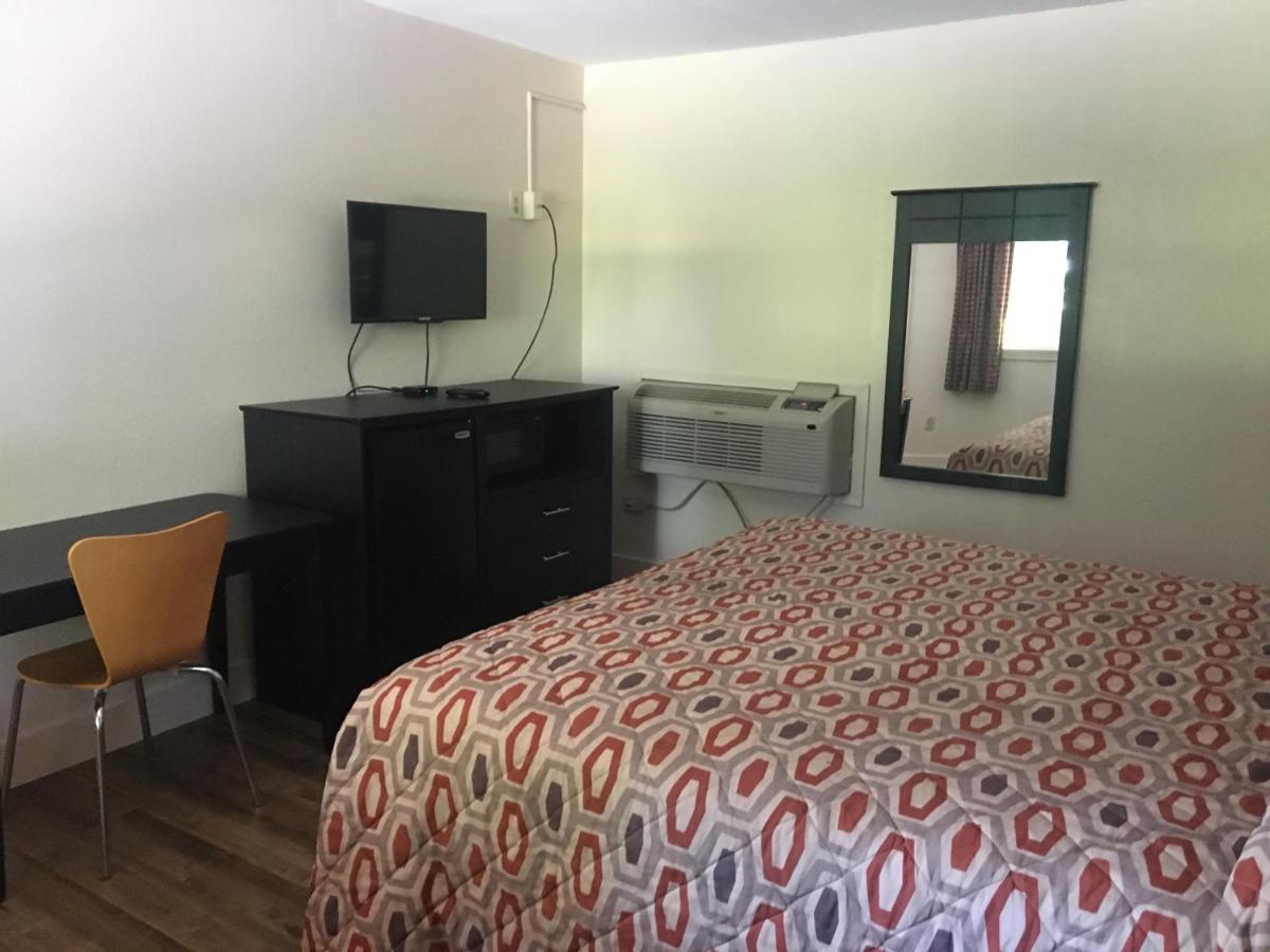 Woodlawn Hills Motel Henderson ภายนอก รูปภาพ