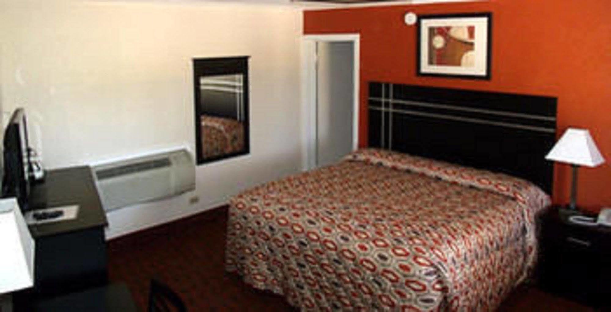 Woodlawn Hills Motel Henderson ภายนอก รูปภาพ